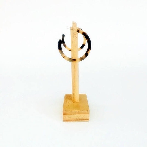 Tortoise Hoop Earrings - Picture 6 of 8